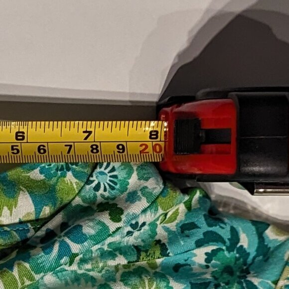 Never Worn Amour Vert Victoria Viscose Top in Naples Floral, size XL - Picture 11 of 11